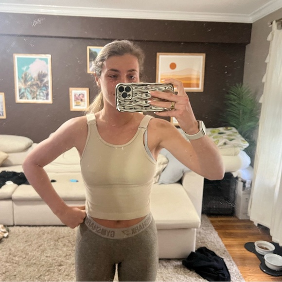 Zara semi crop top , size M-L (worn only for photo) - Picture 4 of 5